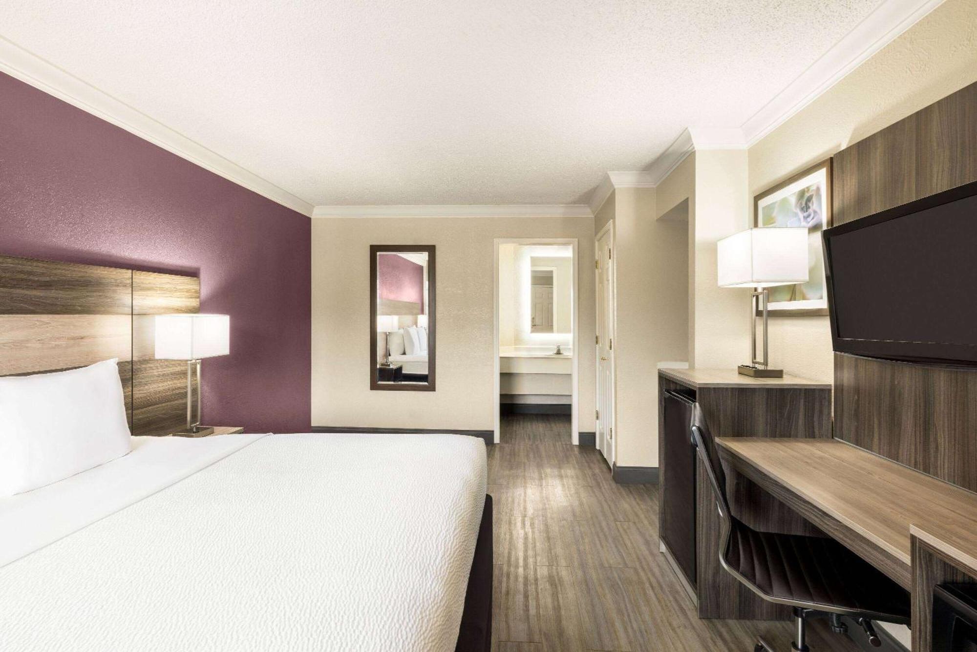 La Quinta Inn By Wyndham San Antonio Lackland Екстер'єр фото