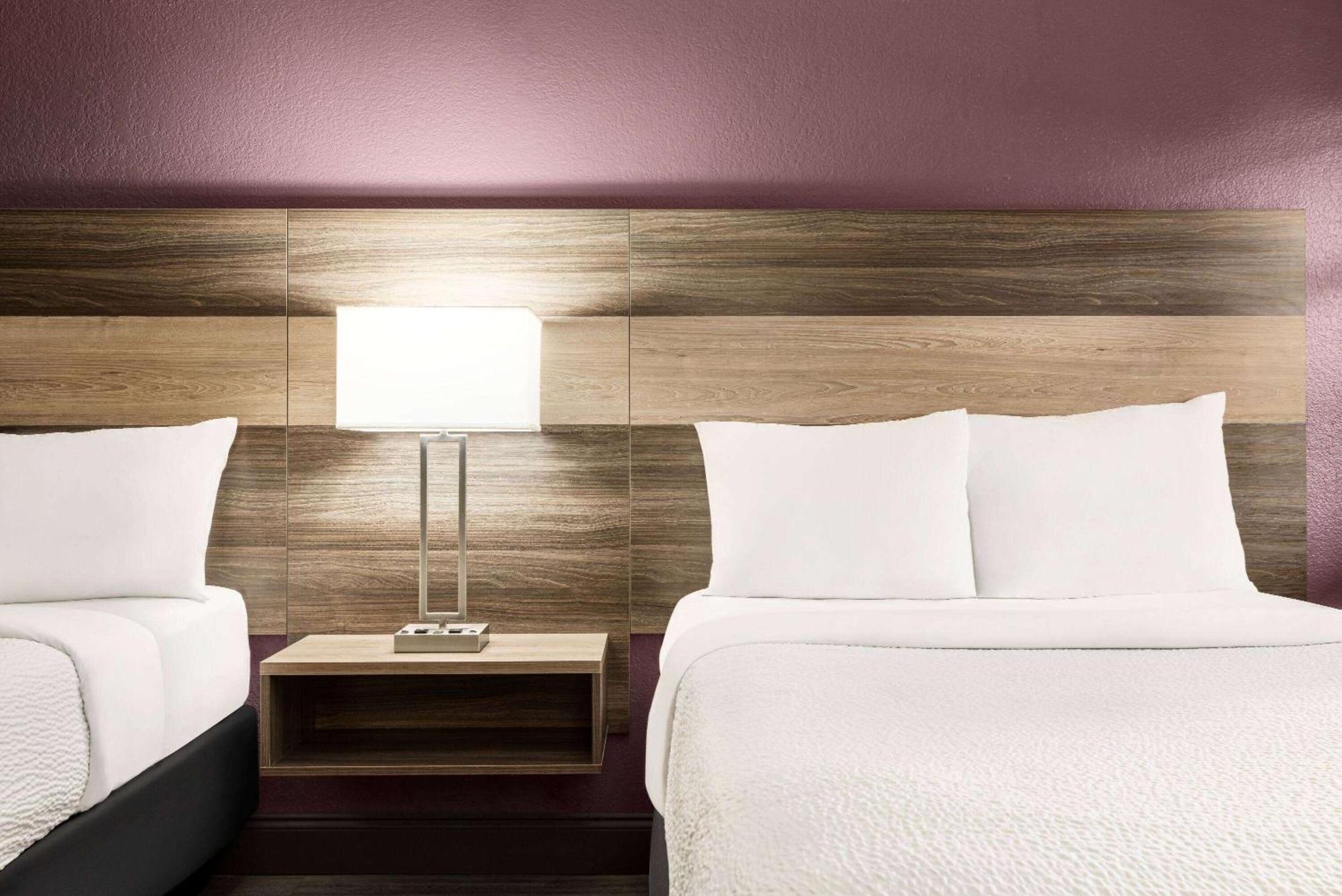 La Quinta Inn By Wyndham San Antonio Lackland Екстер'єр фото
