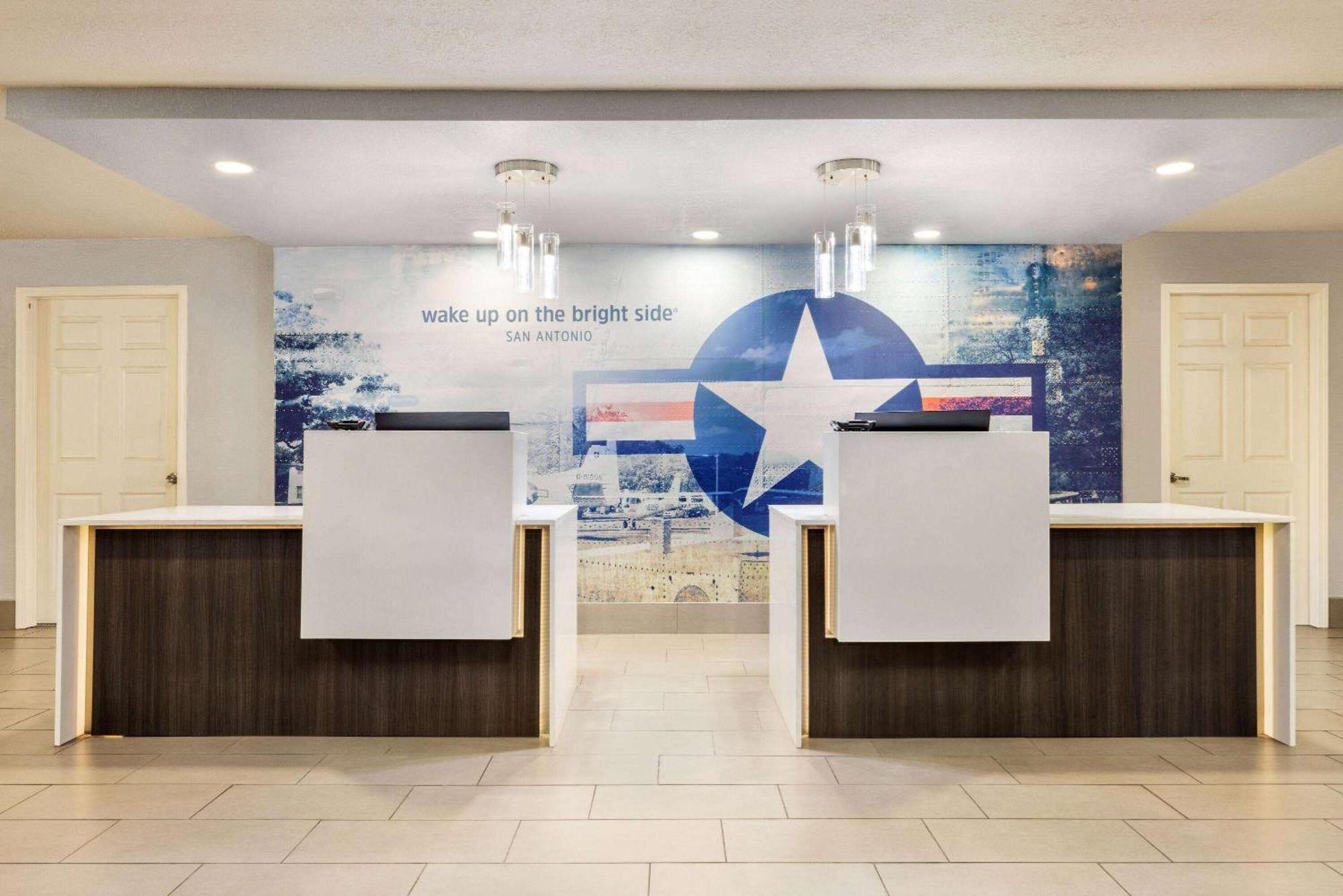 La Quinta Inn By Wyndham San Antonio Lackland Екстер'єр фото